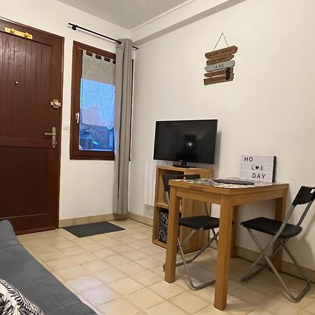 Studio Dijon Entre Centre Ville Et Facultes Екстериор снимка