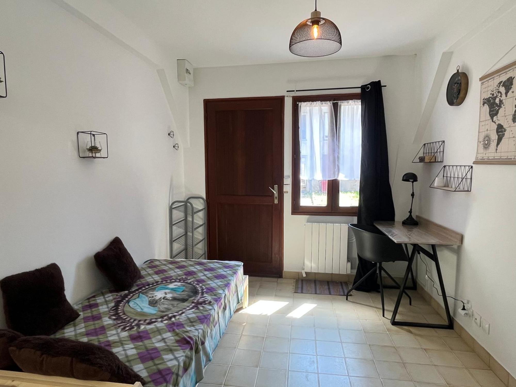 Studio Dijon Entre Centre Ville Et Facultes Екстериор снимка