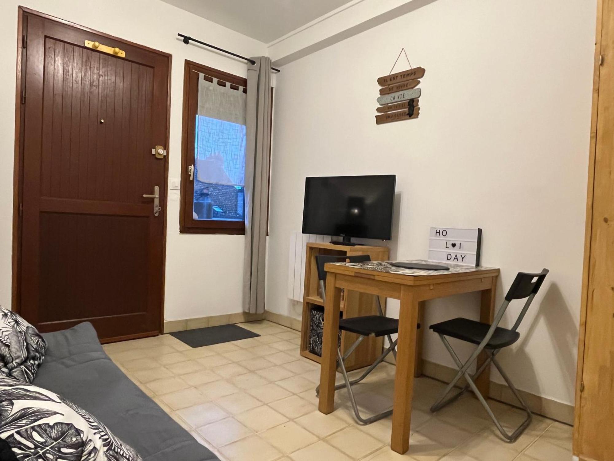 Studio Dijon Entre Centre Ville Et Facultes Екстериор снимка